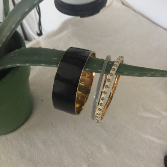 🛍️Vintage y2k J. Crew bangle bracelets gold black white - Picture 1 of 6